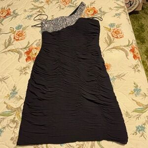 Basix II size 4 cocktail dress